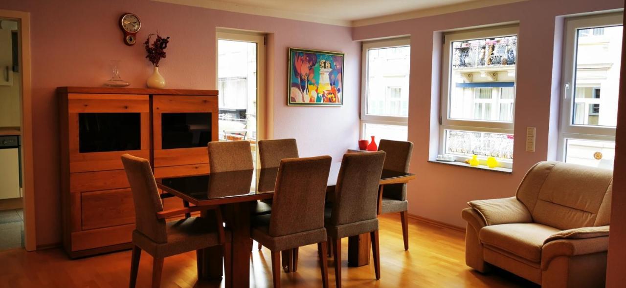 Tolle, Gemütliche, Voll Möblierte 3 Zimmer Wohnung. Apartment Baden-Baden